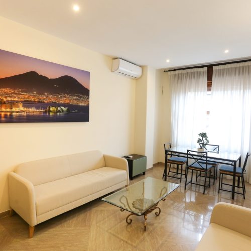 4 Salone